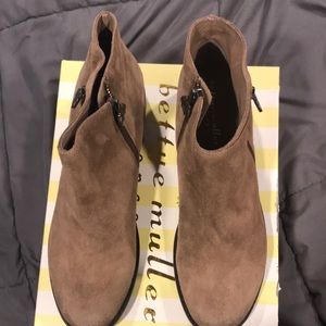 Womens burnished suede booties